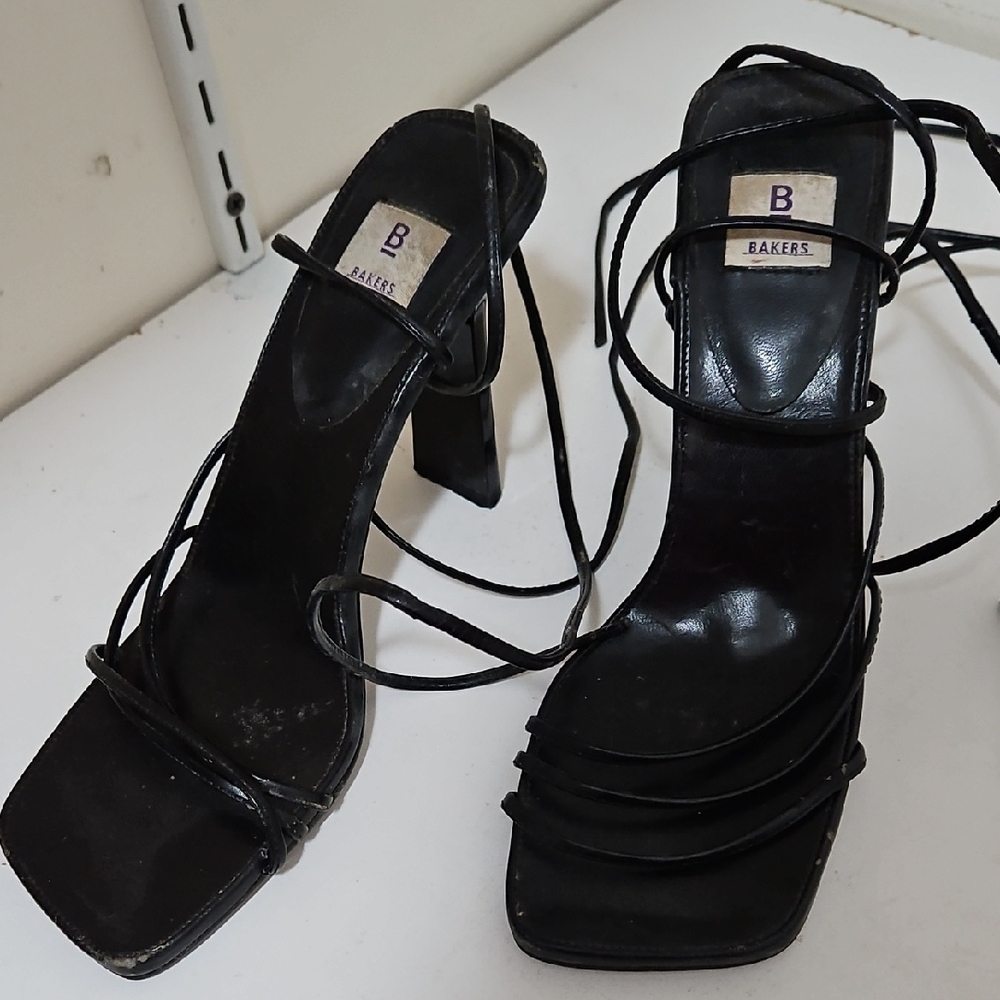 Bakers Nellie Elegant Black Lace-Up Heels